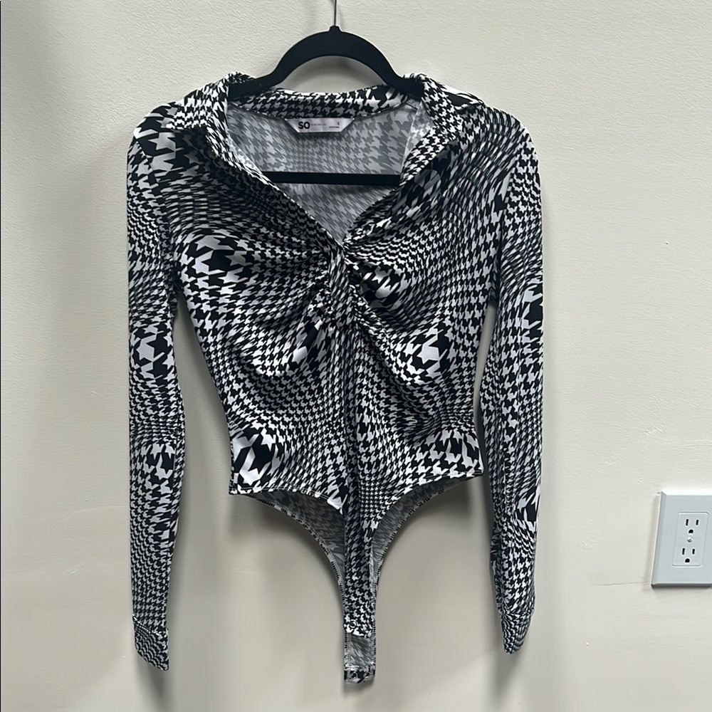 Stylish Black and White Women's Top